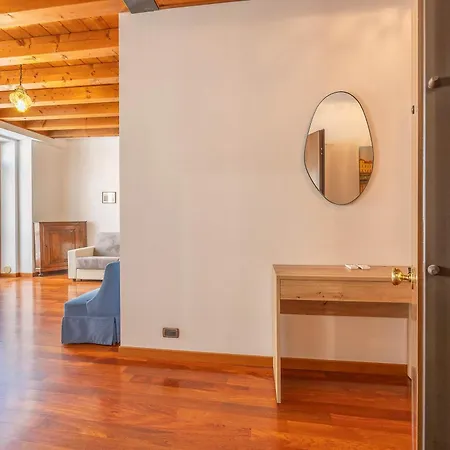 Lejlighed Timber And Light Spacious With Balcony *